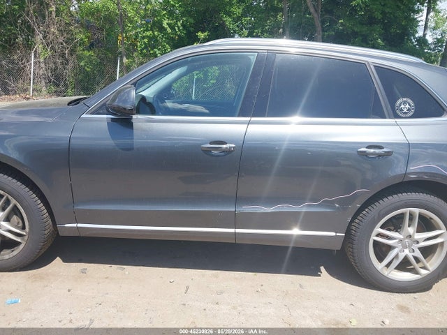 Продажа на аукционе авто 2017 Audi Q5 2.0t Premium, vin: WA1L2AFP5HA093857, номер лота: 45230826