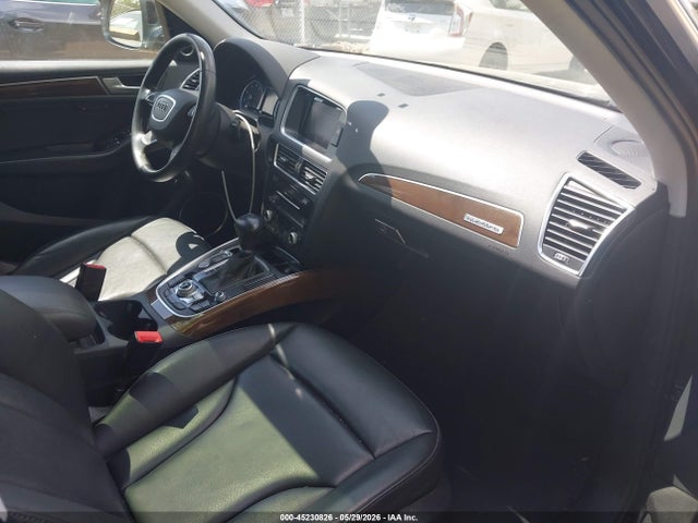 Продажа на аукционе авто 2017 Audi Q5 2.0t Premium, vin: WA1L2AFP5HA093857, номер лота: 45230826