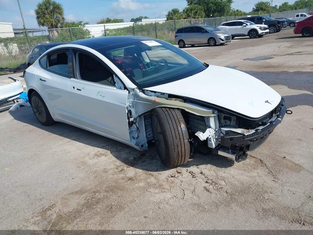 Продаж на аукціоні авто 2025 Tesla Model 3 Long Range Rear-wheel Drive/standard Rear-wheel Drive, vin: 5YJ3E1EA8SF130179, номер лоту: 45230877