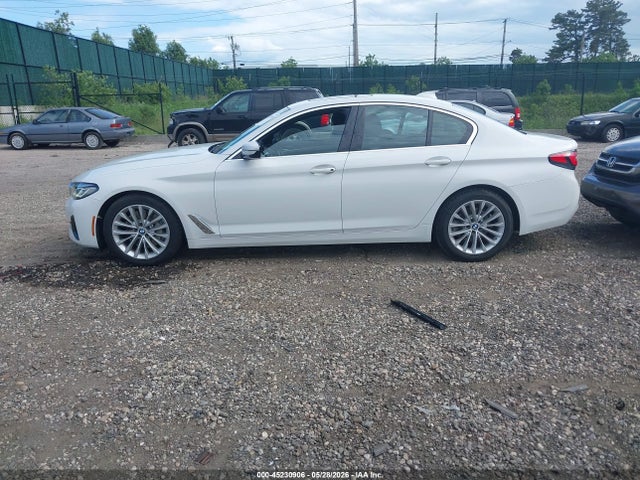 45230906 :رقم المزاد ، WBA13BJ01MCF93460 vin ، 2021 Bmw 530i Xdrive مزاد بيع