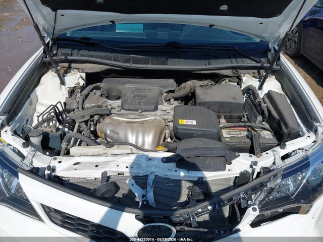 45230914 :رقم المزاد ، 4T1BF1FK0EU849031 vin ، 2014 Toyota Camry Se مزاد بيع