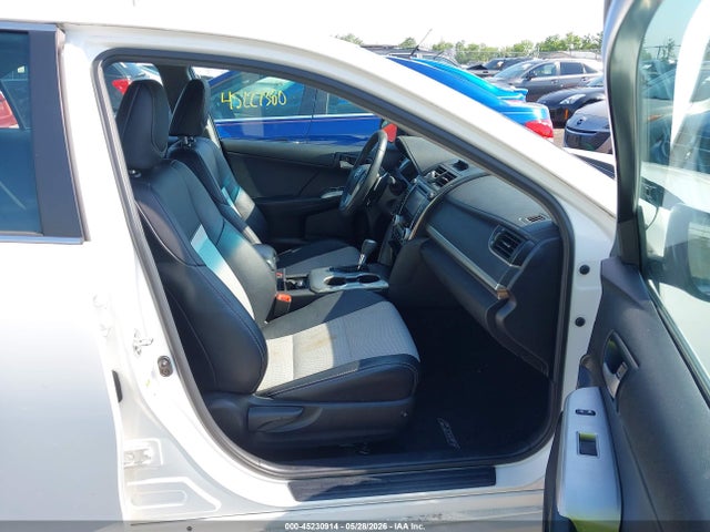 45230914 :رقم المزاد ، 4T1BF1FK0EU849031 vin ، 2014 Toyota Camry Se مزاد بيع