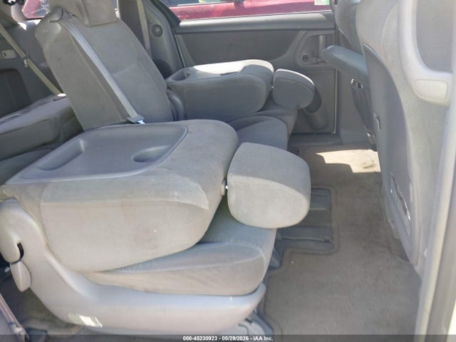 2004 Toyota Sienna Le მანქანა იყიდება აუქციონზე, vin: 5TDZA23C94S201968, აუქციონის ნომერი: 45230923