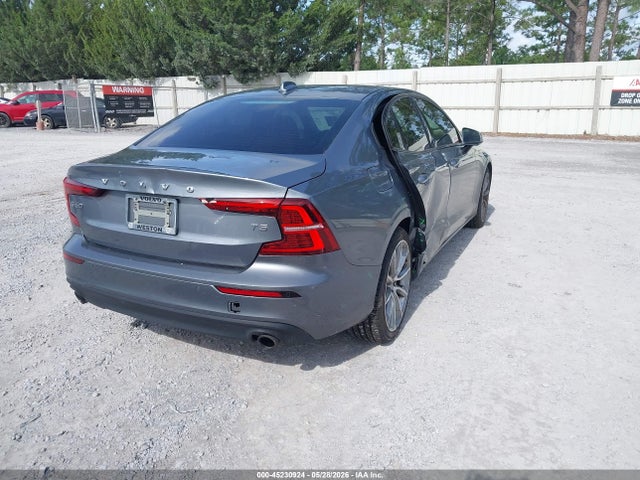 Aukcja sprzedaży 2020 Volvo S60 T5 Momentum, vin: 7JR102FK7LG056815, numer aukcji: 45230924