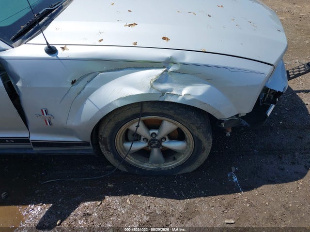2007 Ford Mustang მანქანა იყიდება აუქციონზე, vin: 1ZVFT84N275335194, აუქციონის ნომერი: 45231023