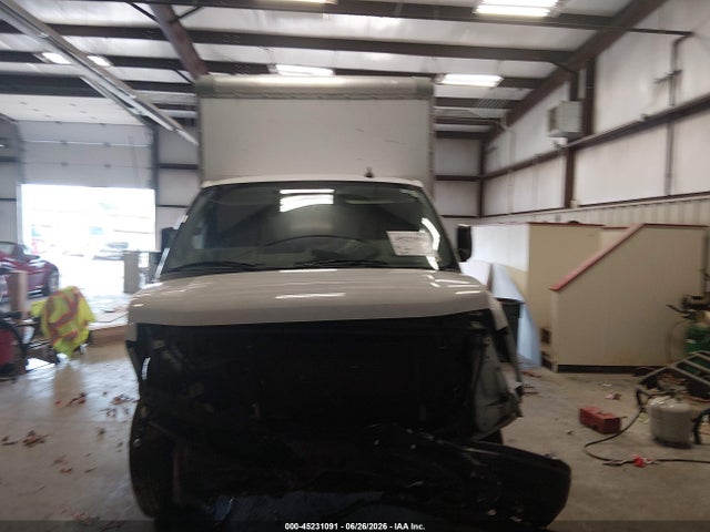 Chevrolet Express Cutaway Work Van 2021 1GB0GRFPXM1164882 Image 14