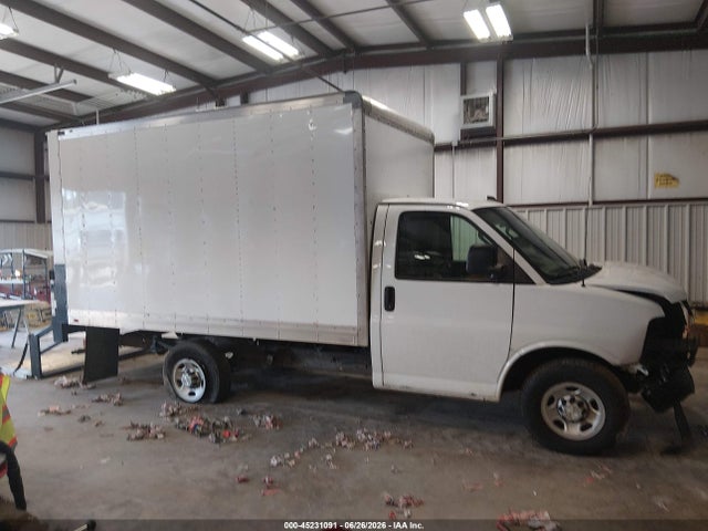 Chevrolet Express Cutaway Work Van 2021 1GB0GRFPXM1164882 Image 15