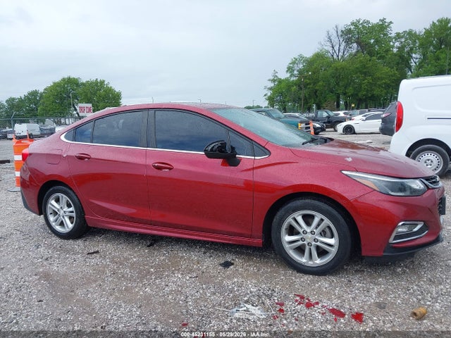 1G1BE5SMXH7232303 Chevrolet Cruze Lt Auto