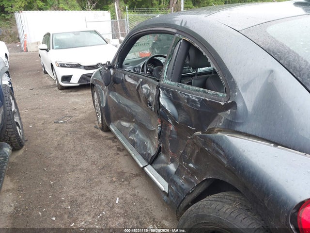 Продажа на аукционе авто 2014 Volkswagen Beetle 2.5l, vin: 3VWJP7ATXEM608885, номер лота: 45231185