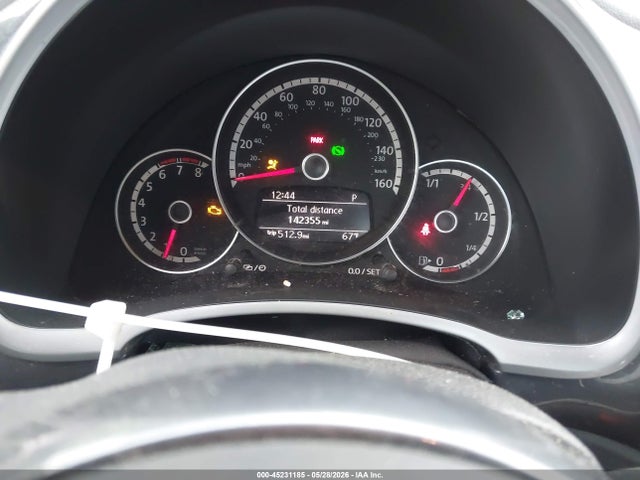 Продажа на аукционе авто 2014 Volkswagen Beetle 2.5l, vin: 3VWJP7ATXEM608885, номер лота: 45231185