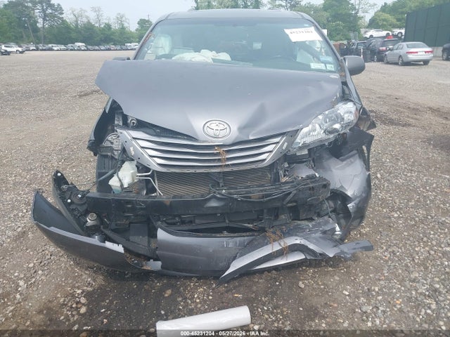 Продажа на аукционе авто 2016 Toyota Sienna Xle 8 Passenger, vin: 5TDYK3DC0GS732140, номер лота: 45231204