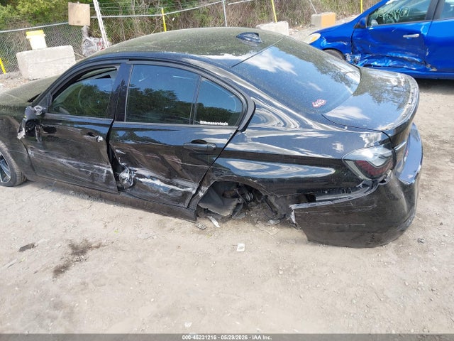 2018 Bmw 330i Xdrive მანქანა იყიდება აუქციონზე, vin: WBA8D9G5XJNU67702, აუქციონის ნომერი: 45231216