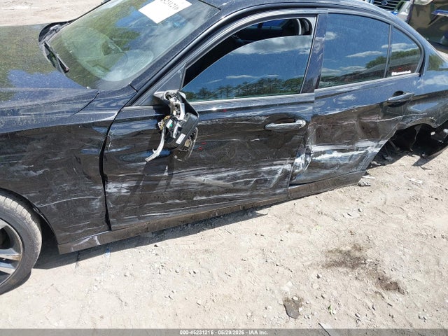 2018 Bmw 330i Xdrive მანქანა იყიდება აუქციონზე, vin: WBA8D9G5XJNU67702, აუქციონის ნომერი: 45231216