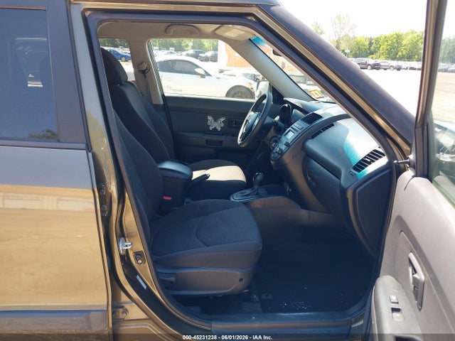 Auction sale of the 2013 Kia Soul, vin: KNDJT2A59D7558704, lot number: 45231238