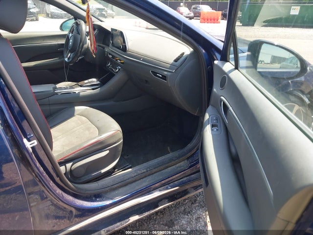 45231251 :رقم المزاد ، 5NPEJ4J25MH062822 vin ، 2021 Hyundai Sonata Sel Plus مزاد بيع