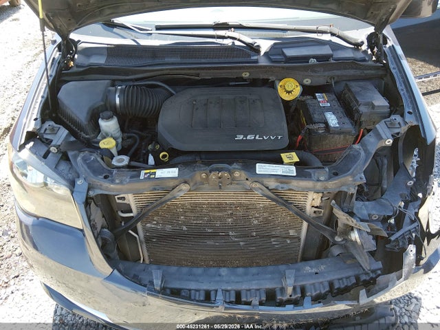45231261 :رقم المزاد ، 2C4RC1BG8ER318797 vin ، 2014 Chrysler Town & Country Touring مزاد بيع