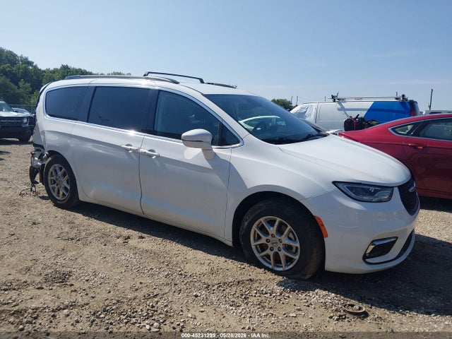Aukcja sprzedaży 2022 Chrysler Pacifica Touring L, vin: 2C4RC1BG8NR136002, numer aukcji: 45231299
