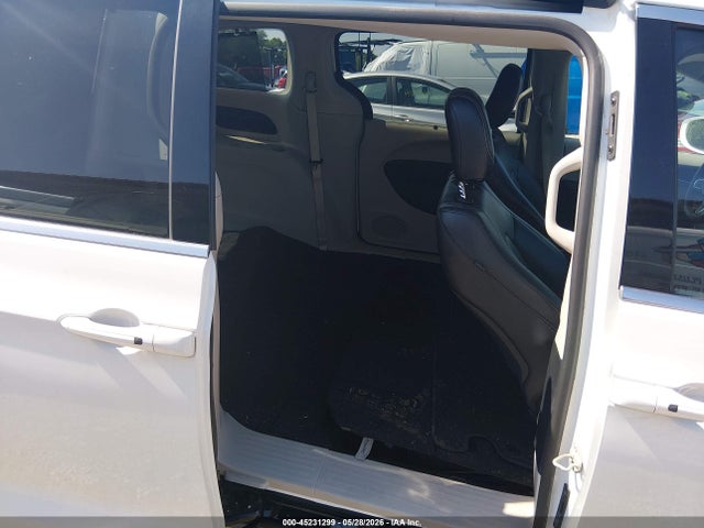 45231299 :رقم المزاد ، 2C4RC1BG8NR136002 vin ، 2022 Chrysler Pacifica Touring L مزاد بيع