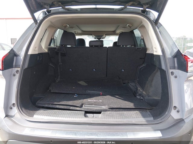 5N1AT3CA6MC828832 Nissan Rogue Sl Fwd