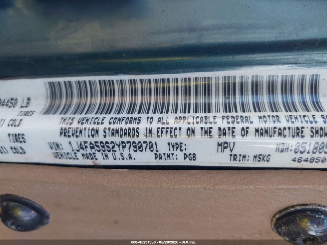 45231380 :رقم المزاد ، 1J4FA59S2YP790701 vin ، 2000 Jeep Wrangler Sahara مزاد بيع