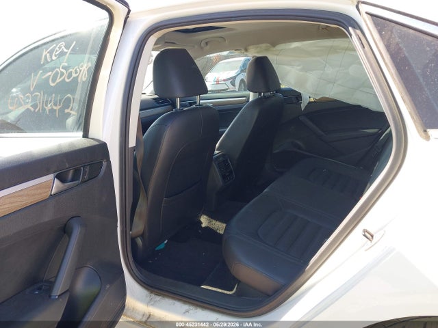 Aukcja sprzedaży 2016 Volkswagen Passat 1.8t Sel/1.8t Sel Premium, vin: 1VWCS7A37GC050098, numer aukcji: 45231442