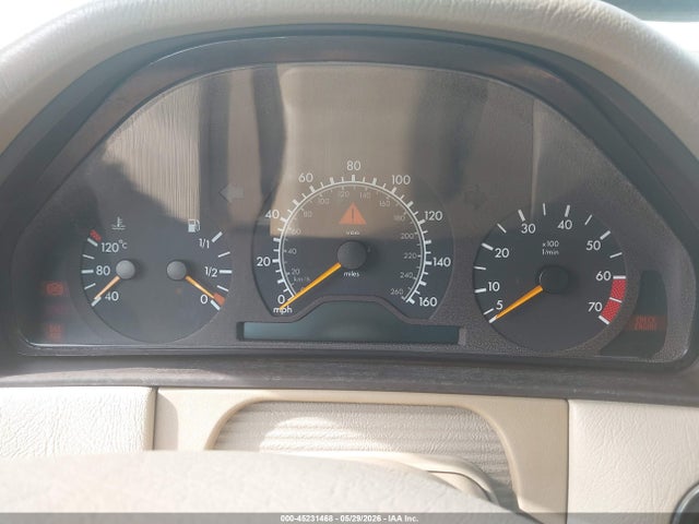 1999 Mercedes-benz E 320 მანქანა იყიდება აუქციონზე, vin: WDBJF65H3XA902178, აუქციონის ნომერი: 45231468