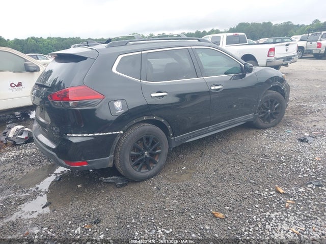 45231470 :رقم المزاد ، 5N1AT2MT5JC766667 vin ، 2018 Nissan Rogue Sv مزاد بيع