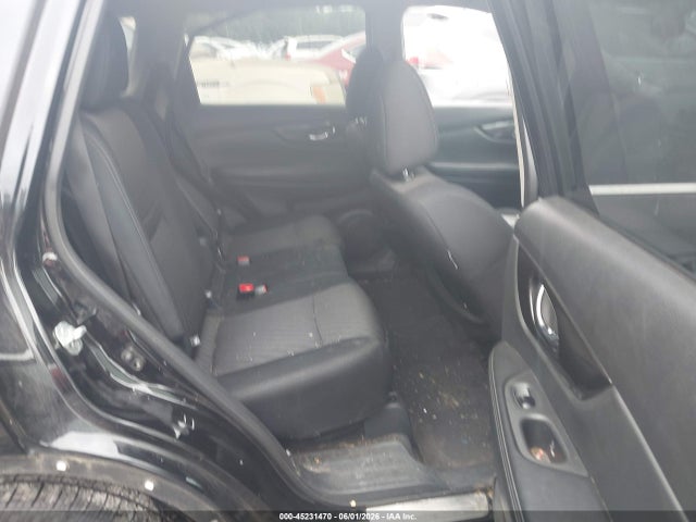 45231470 :رقم المزاد ، 5N1AT2MT5JC766667 vin ، 2018 Nissan Rogue Sv مزاد بيع