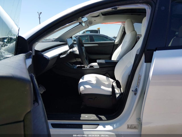 Продажа на аукционе авто 2023 Tesla Model Y Performance Dual Motor All-wheel Drive, vin: 7SAYGDEF8PF782615, номер лота: 45231495
