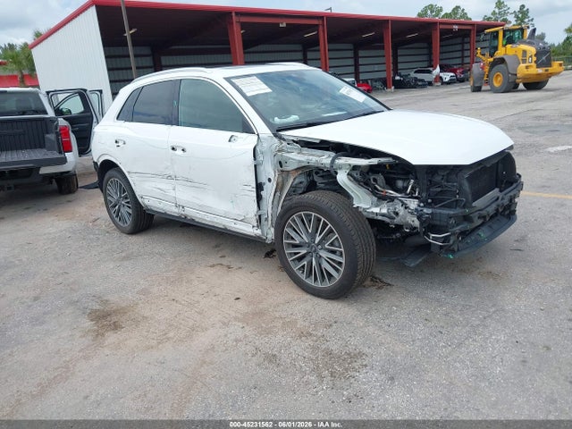 2021 Audi Q3 Premium Plus 40 Tfsi Quattro Tiptronic მანქანა იყიდება აუქციონზე, vin: WA1BUCF39M1115576, აუქციონის ნომერი: 45231562