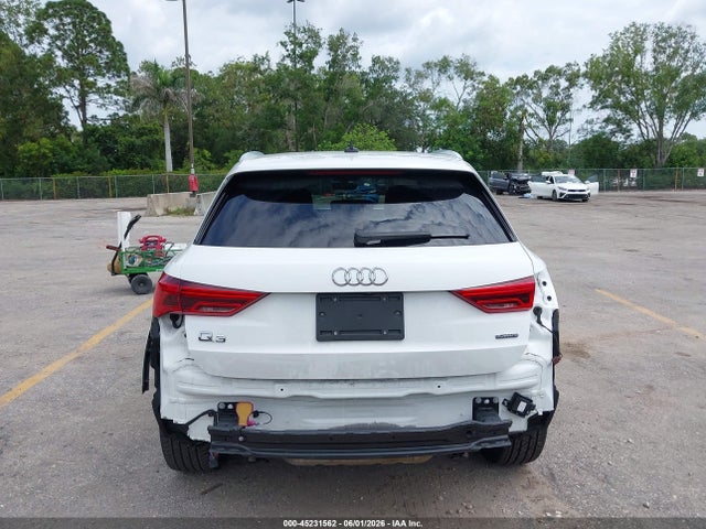 2021 Audi Q3 Premium Plus 40 Tfsi Quattro Tiptronic მანქანა იყიდება აუქციონზე, vin: WA1BUCF39M1115576, აუქციონის ნომერი: 45231562