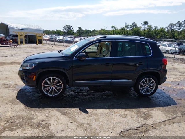 WVGBV3AX7EW549282 Volkswagen Tiguan Sel