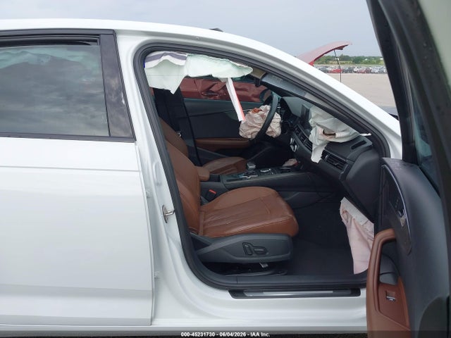 Продажа на аукционе авто 2019 Audi A4 40 Titanium Premium, vin: WAUGMAF47KA106202, номер лота: 45231730