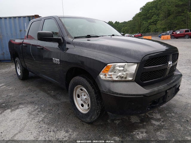 RAM 1500 Tradesman 4x4 5'7 Box 2018 1C6RR7KG8JS306814 головне зображення