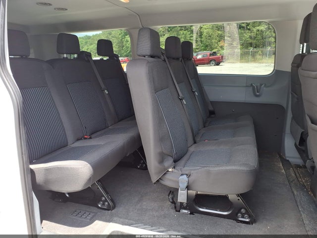 1FMZK1ZM9JKB18725 Ford Transit-150 Xl