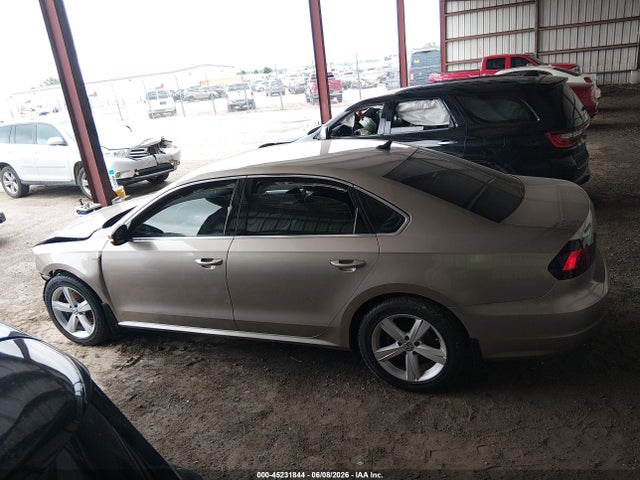 Aukcja sprzedaży 2015 Volkswagen Passat 1.8t Limited Edition, vin: 1VWAT7A35FC119325, numer aukcji: 45231844