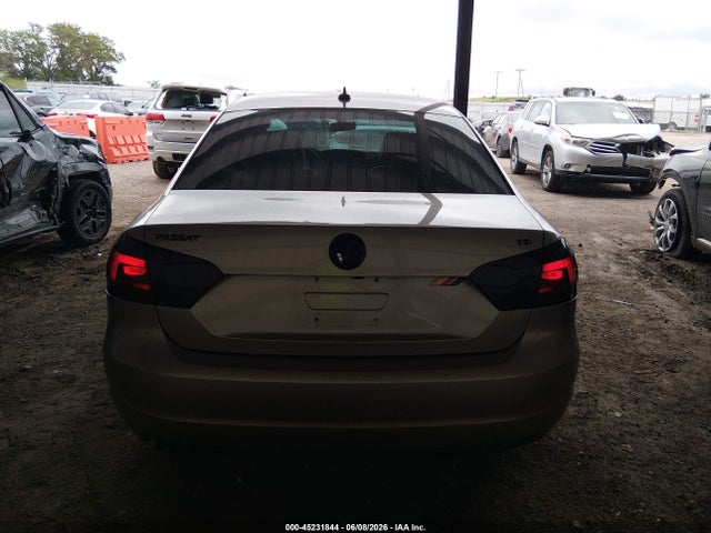 Aukcja sprzedaży 2015 Volkswagen Passat 1.8t Limited Edition, vin: 1VWAT7A35FC119325, numer aukcji: 45231844