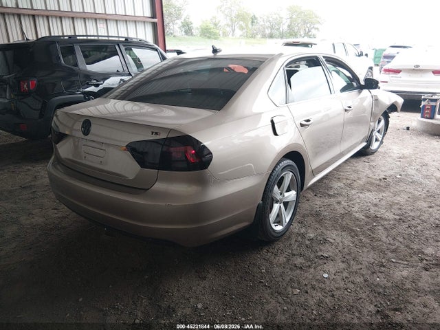 Aukcja sprzedaży 2015 Volkswagen Passat 1.8t Limited Edition, vin: 1VWAT7A35FC119325, numer aukcji: 45231844