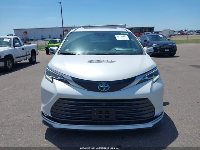 Toyota Sienna Platinum 2023 5TDESKFC4PS093688 Image 12