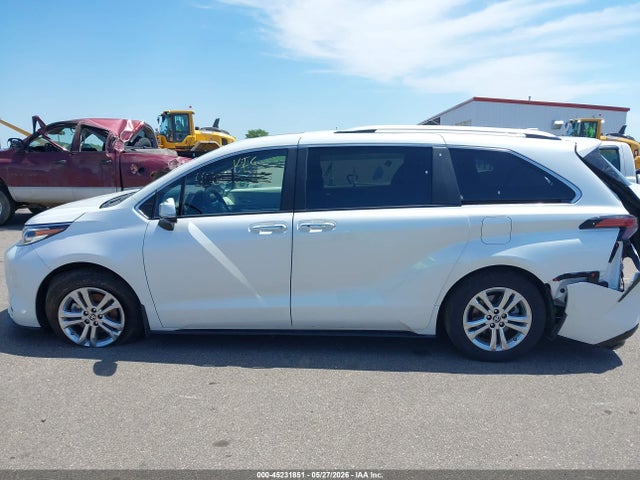 Toyota Sienna Platinum 2023 5TDESKFC4PS093688 Image 14
