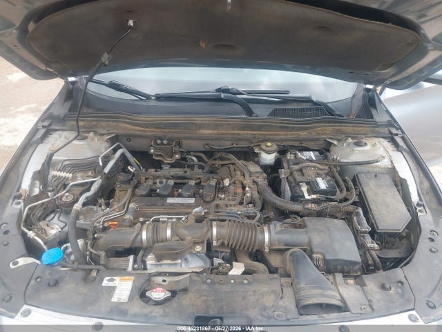 45231867 :رقم المزاد ، 1HGCV1F90JA186436 vin ، 2018 Honda Accord Touring مزاد بيع