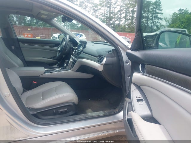 45231867 :رقم المزاد ، 1HGCV1F90JA186436 vin ، 2018 Honda Accord Touring مزاد بيع
