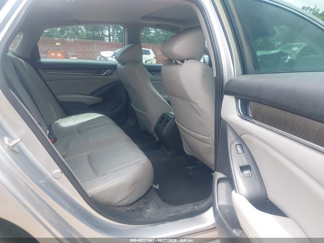 45231867 :رقم المزاد ، 1HGCV1F90JA186436 vin ، 2018 Honda Accord Touring مزاد بيع