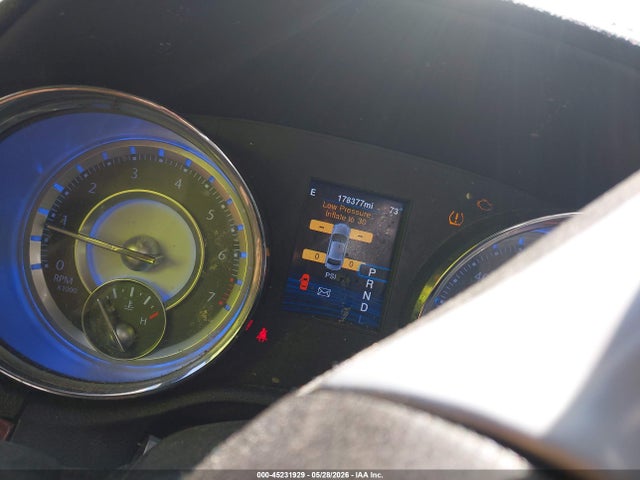2014 Chrysler 300 მანქანა იყიდება აუქციონზე, vin: 2C3CCAAG0EH273131, აუქციონის ნომერი: 45231929