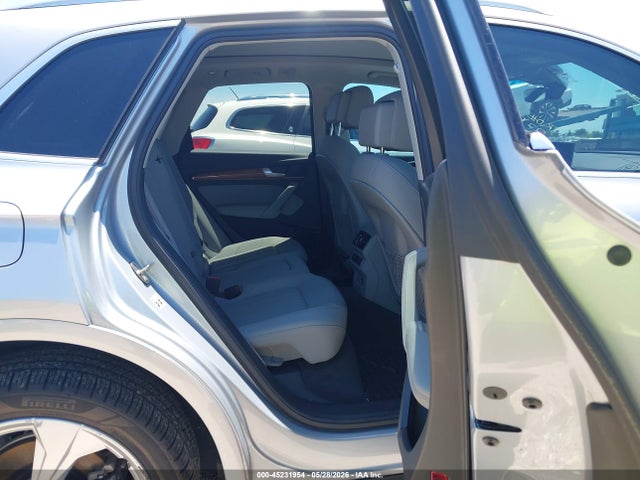 Продаж на аукціоні авто 2021 Audi Q5 Premium Plus 45 Tfsi Quattro S Tronic, vin: WA1BAAFY5M2069425, номер лоту: 45231954