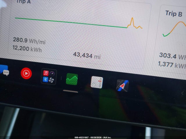 45231957 :رقم المزاد ، 5YJ3E1EA1JF002817 vin ، 2018 Tesla Model 3 Long Range/mid Range مزاد بيع