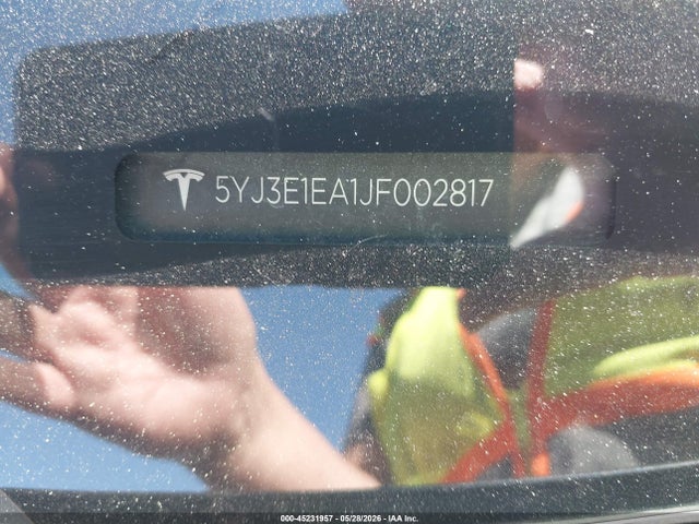 45231957 :رقم المزاد ، 5YJ3E1EA1JF002817 vin ، 2018 Tesla Model 3 Long Range/mid Range مزاد بيع