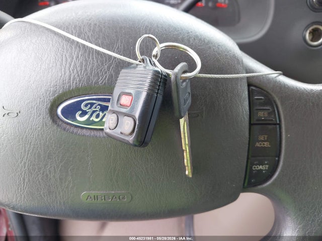 2008 Ford E-350 Super Duty მანქანა იყიდება აუქციონზე, vin: 1FBNE31L18DA80323, აუქციონის ნომერი: 45231981