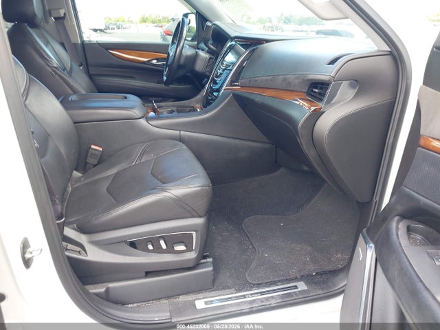 45232008 :رقم المزاد ، 1GYS3HKJ8GR361285 vin ، 2016 Cadillac Escalade Esv Luxury Collection مزاد بيع