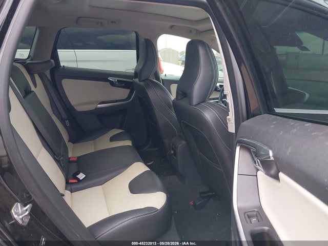 45232013 :رقم المزاد ، YV449MRR5H2120261 vin ، 2017 Volvo Xc60 T6 Dynamic مزاد بيع
